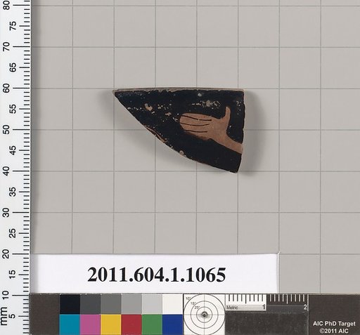 Terracotta rim fragment of a kylix (drinking cup)