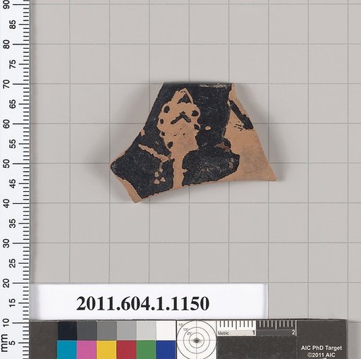 Terracotta rim fragment of a kylix (drinking cup)