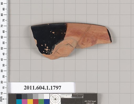 Terracotta rim fragment of a kylix (drinking cup)