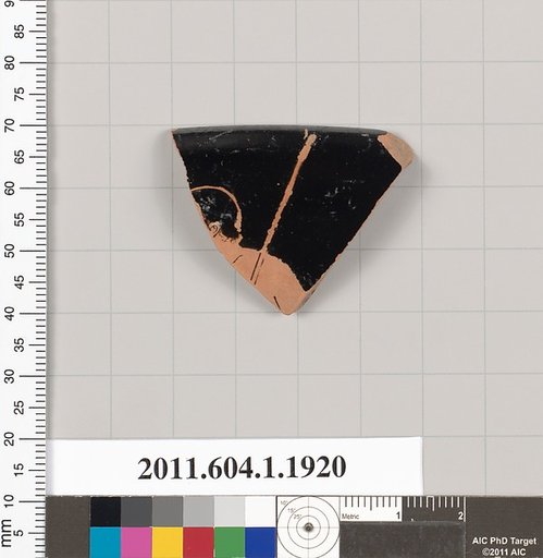 Terracotta rim fragment of a kylix (drinking cup)