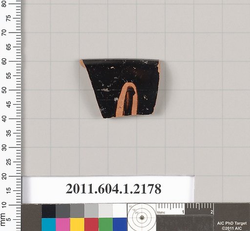 Terracotta rim fragment of a kylix (drinking cup)