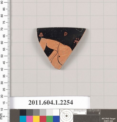 Terracotta rim fragment of a kylix (drinking cup)