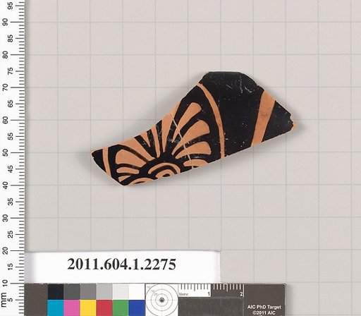 Terracotta rim fragment of a kylix (drinking cup)
