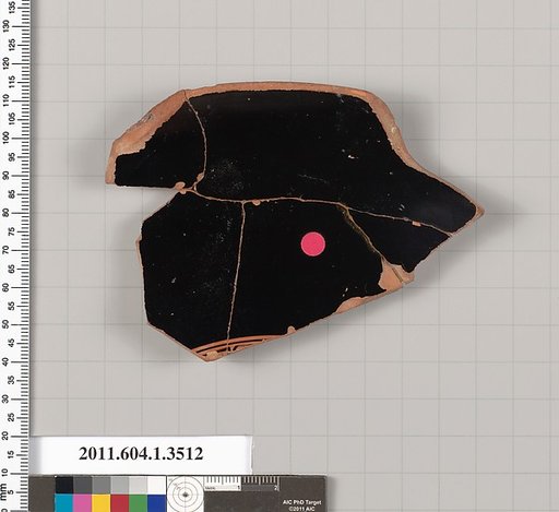Terracotta rim fragment of a kylix (drinking cup)