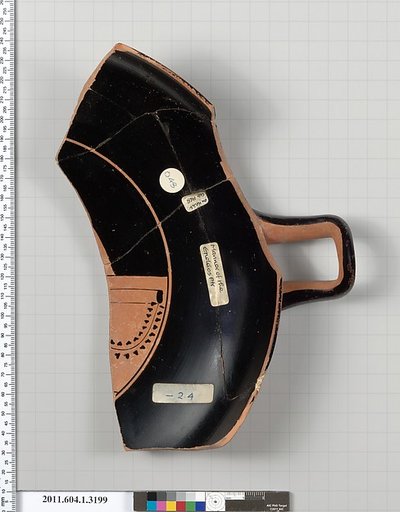 Terracotta rim fragment of a kylix (drinking cup)