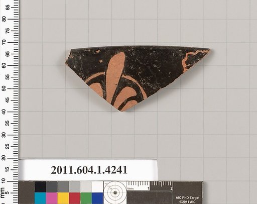 Terracotta rim fragment of a kylix (drinking cup)