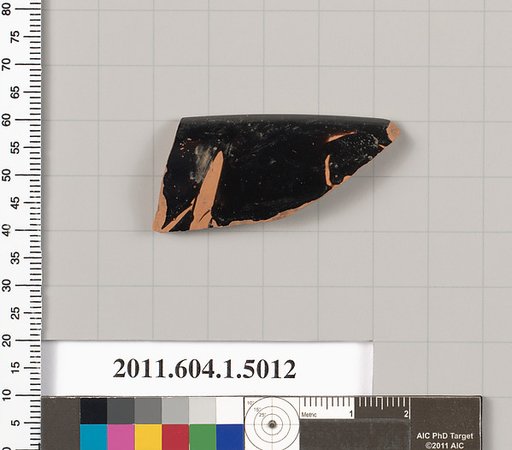 Terracotta rim fragment of a kylix (drinking cup)
