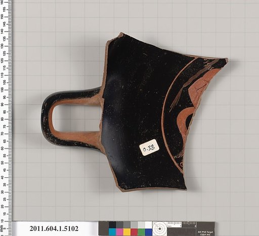 Terracotta rim fragment of a kylix (drinking cup)
