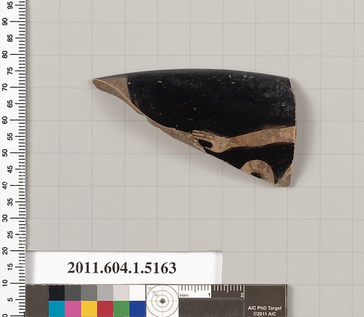 Terracotta rim fragment of a kylix (drinking cup)