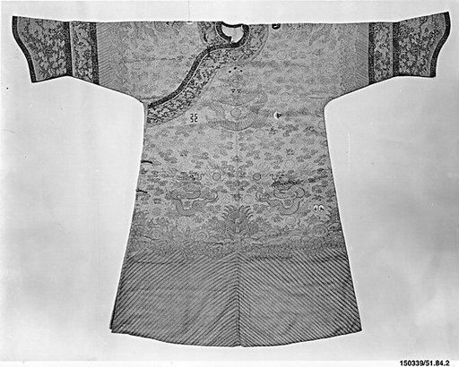Empress's Twelve-Symbol Robe