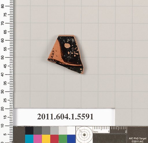 Terracotta rim fragment of a kylix (drinking cup)