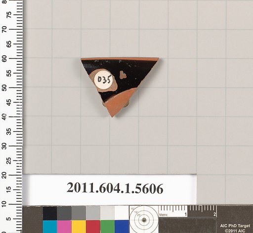 Terracotta rim fragment of a kylix (drinking cup)