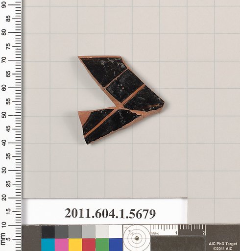 Terracotta rim fragment of a kylix (drinking cup)