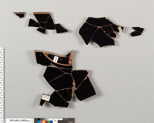 Terracotta fragments of a kylix: eye-cup (drinking cup)