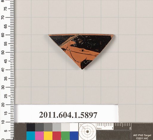 Terracotta rim fragment of a kylix (drinking cup)