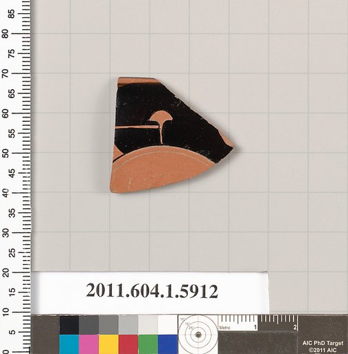 Terracotta rim fragment of a kylix (drinking cup)