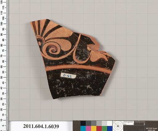 Terracotta rim fragment of a kylix (drinking cup)