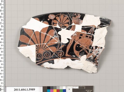 Terracotta rim fragment of a kylix (drinking cup)