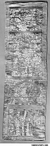 Chair Strip with Flowers and Decorative Rocks