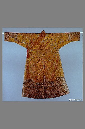 Lay aristocrat's robe (Chuba)