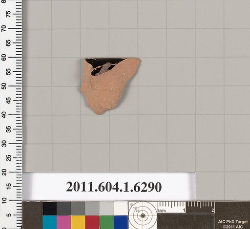 Terracotta rim fragment of a kylix (drinking cup)