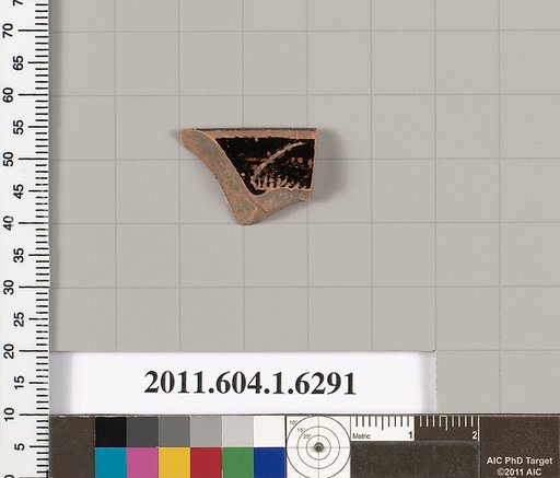 Terracotta rim fragment of a kylix (drinking cup)