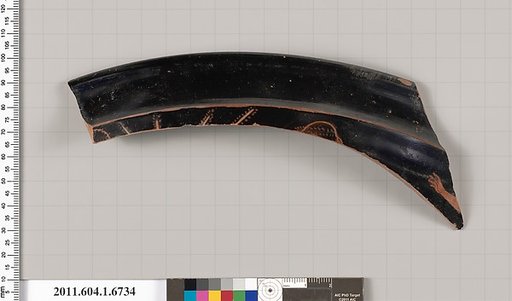 Terracotta rim fragment of a kylix (drinking cup)