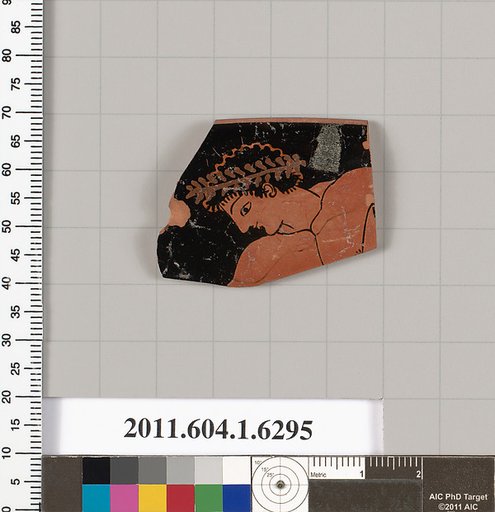 Terracotta rim fragment of a kylix (drinking cup)
