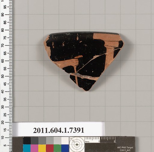 Terracotta rim fragment of a kylix (drinking cup)