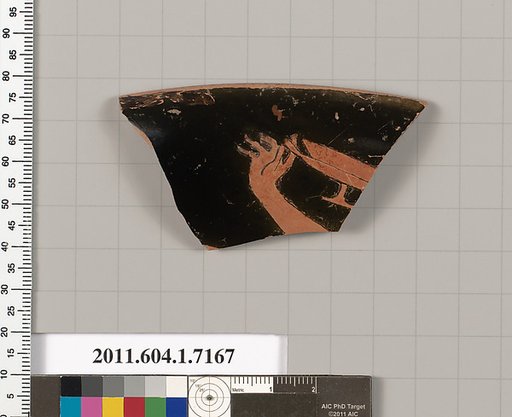 Terracotta rim fragment of a kylix (drinking cup)