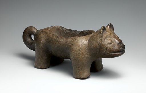 Mortar in the form of a feline
