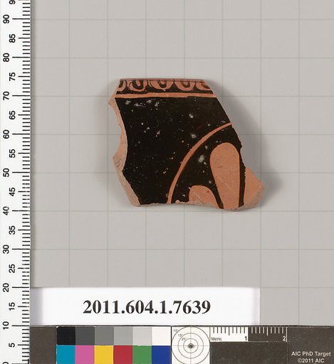 Terracotta rim fragment of a kylix (drinking cup)