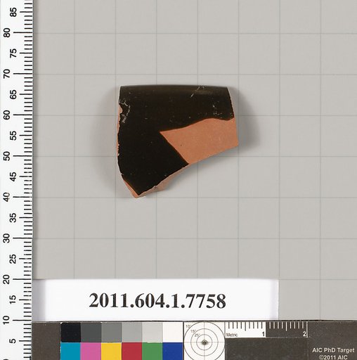 Terracotta rim fragment of a kylix (drinking cup)