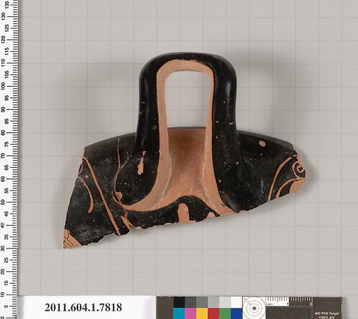 Terracotta rim fragment of a kylix (drinking cup)