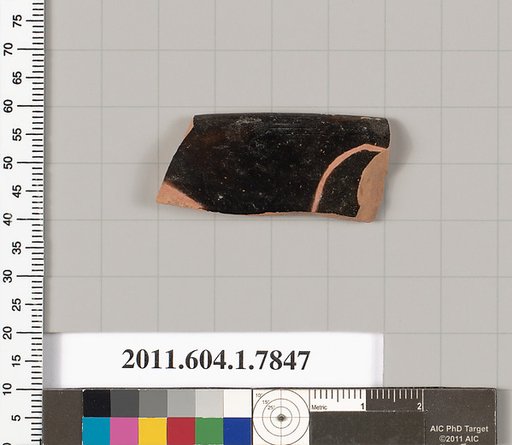 Terracotta rim fragment of a kylix (drinking cup)