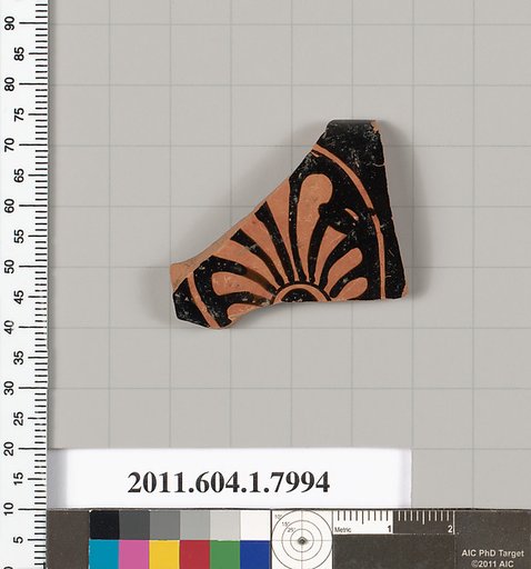Terracotta rim fragment of a kylix (drinking cup)