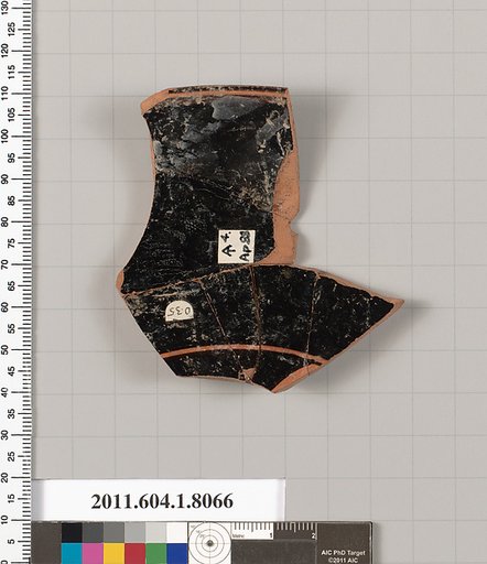 Terracotta rim fragment of a kylix (drinking cup)
