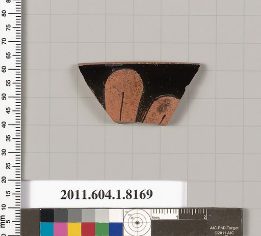 Terracotta rim fragment of a kylix (drinking cup)