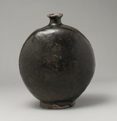 Flask-shaped bottle