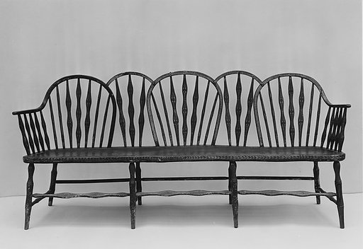 Windsor Settee