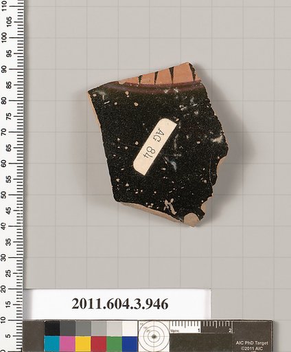 Terracotta fragment of a lekanis lid (covered dish)