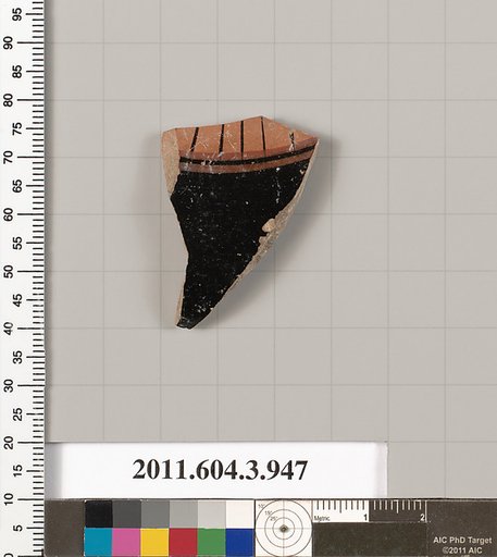 Terracotta fragment of a lekanis lid (covered dish)