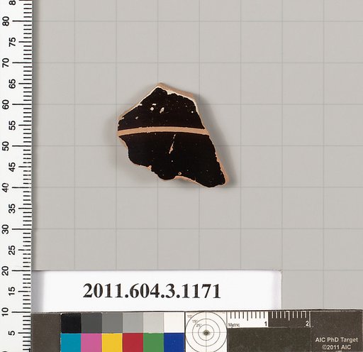 Terracotta fragment of a mastoid (drinking cup with narrow base) or a kyathos (cup-shaped ladle)