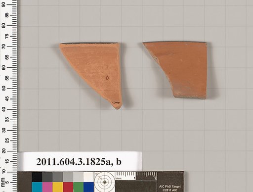 Terracotta rim fragments of kylikes: Lip cup (drinking cup)