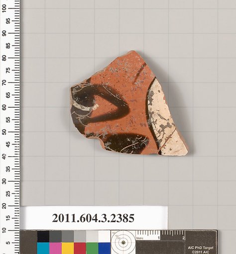 Terracotta fragment of a kylix: eye-cup (drinking cup)