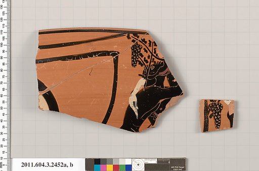 Terracotta fragments of a kylix: eye-cup (drinking cup)