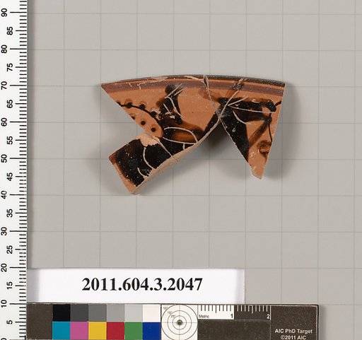 Terracotta rim fragment of a kylix (drinking cup)