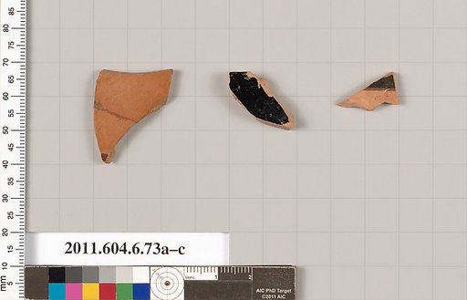 Terracotta fragments of closed shapes?