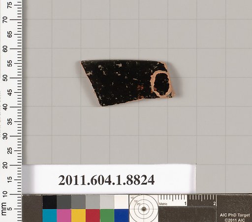 Terracotta rim fragment of a kylix (drinking cup)