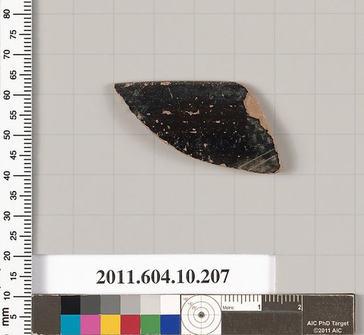 Terracotta rim fragment of a kylix (drinking cup)